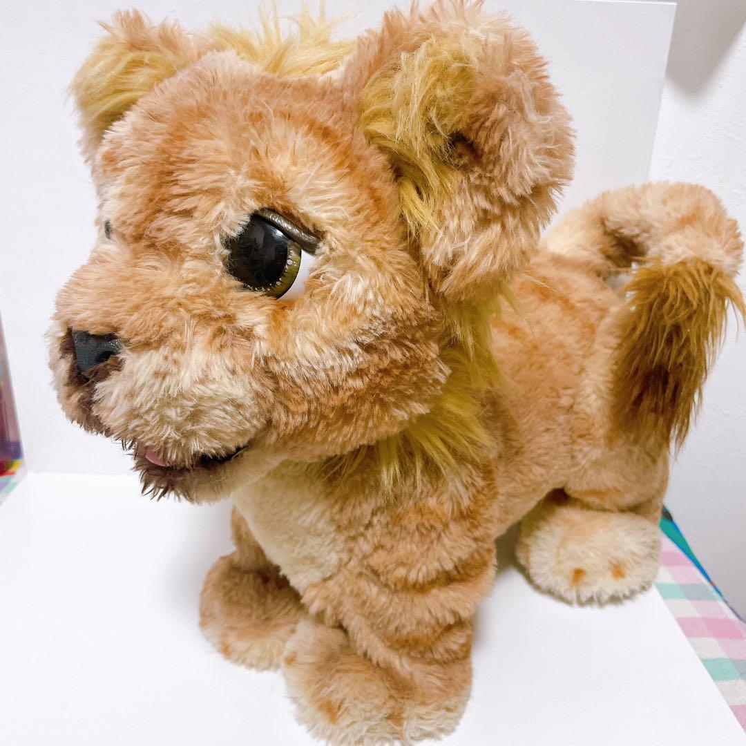 ライオンキング　シンバ　ファーリアル　トーキング　ぬいぐるみ　アメトイ ファーリアル シンバ - 小さな世界